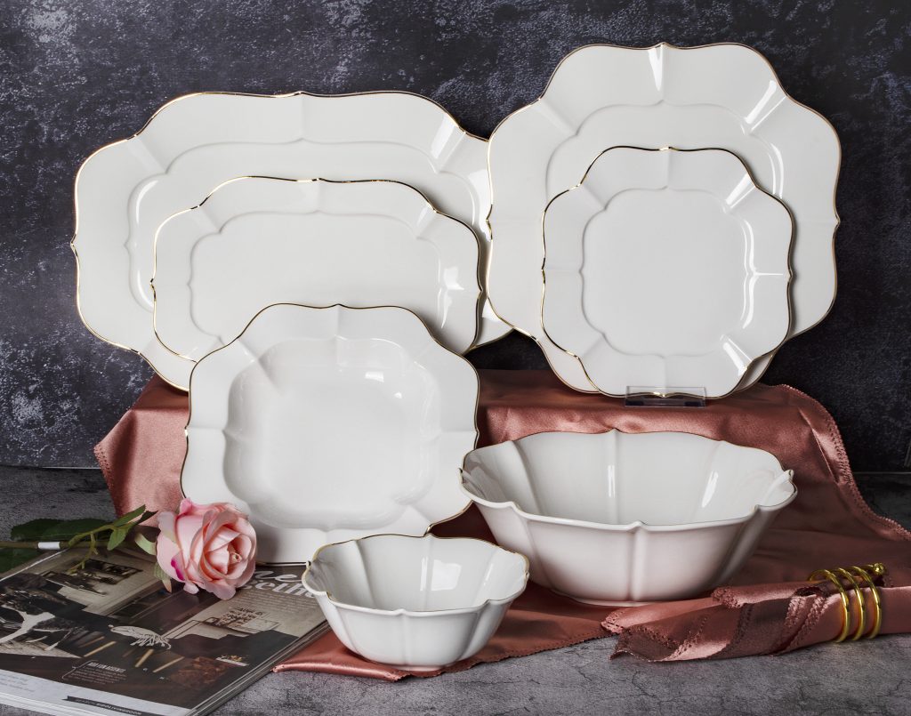 Dinner Set With Gold Rim Vivid Ceramics